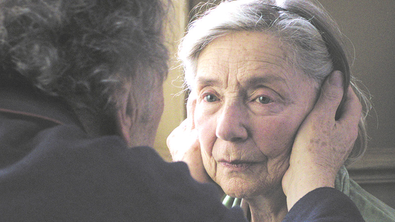 (CINEMA:  Questioning the amorous gaze)*